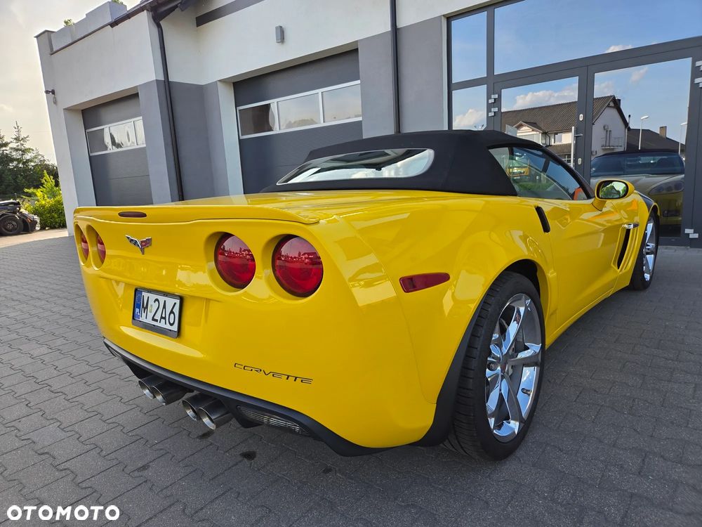 Chevrolet Corvette - 31