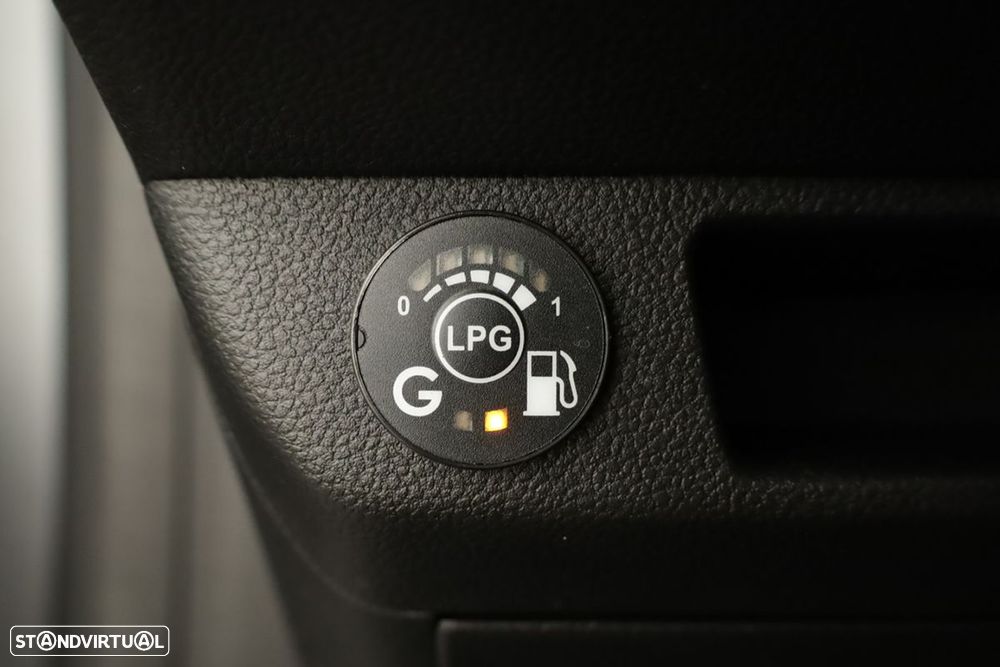 Renault Clio 1.0 TCe Techno Bi-Fuel - 20