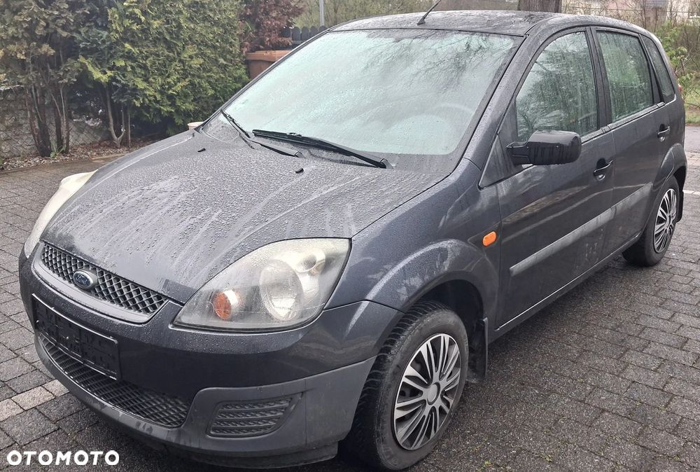 Ford Fiesta 1.3 Black Magic - 2