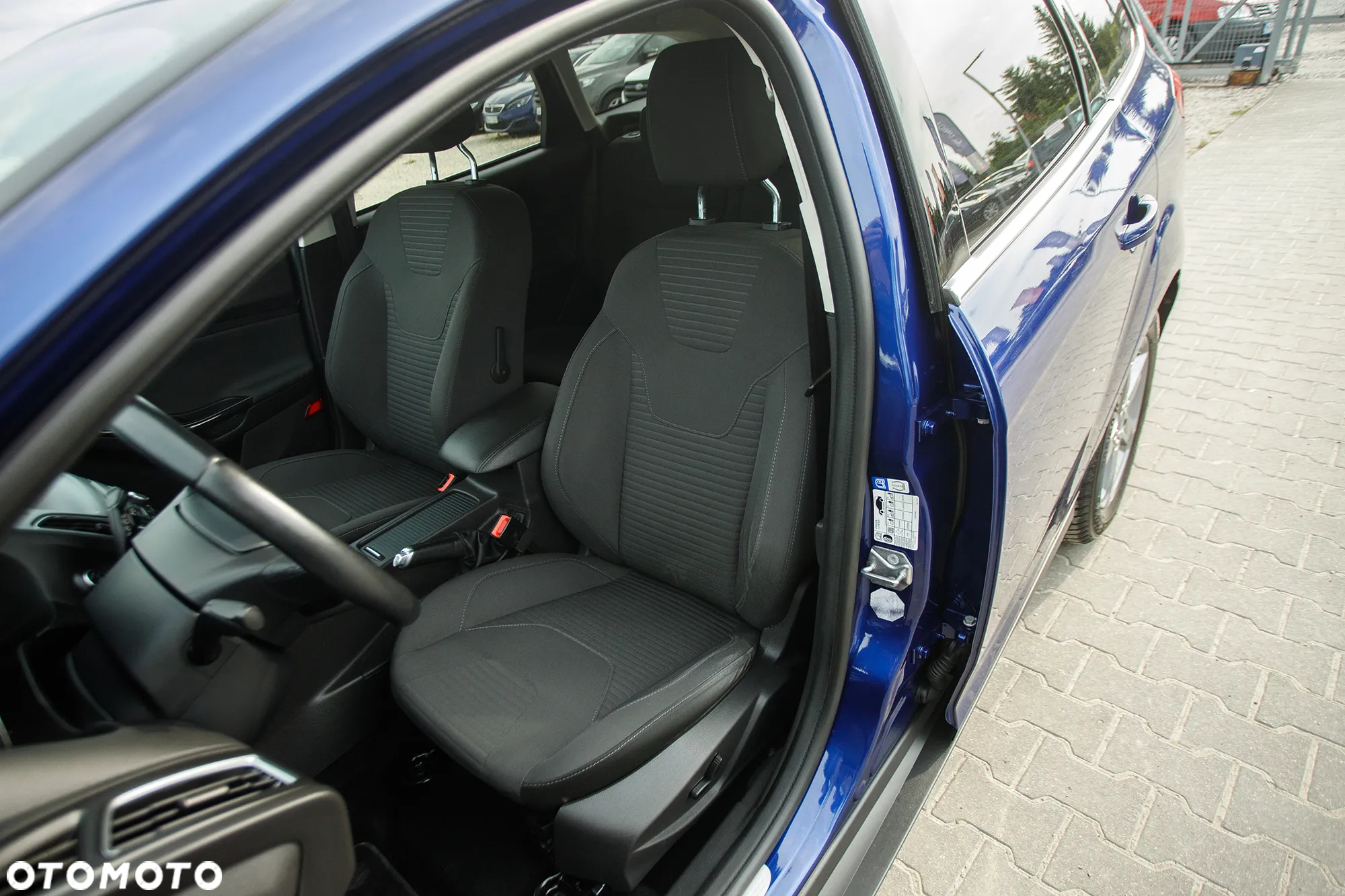 Ford Focus 1.0 EcoBoost Titanium X - 17
