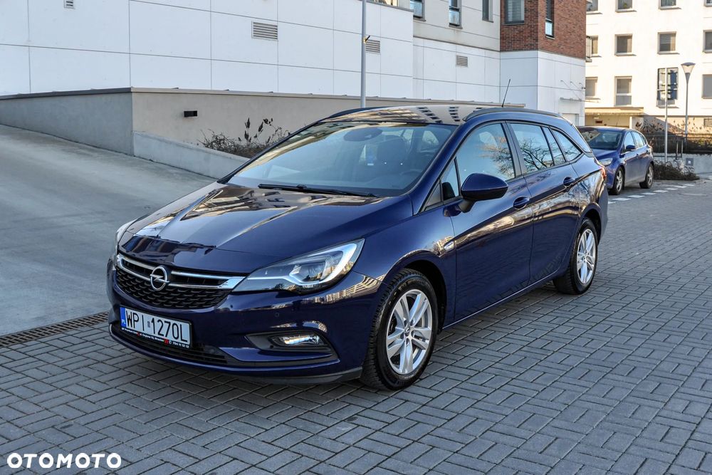Opel Astra - 1