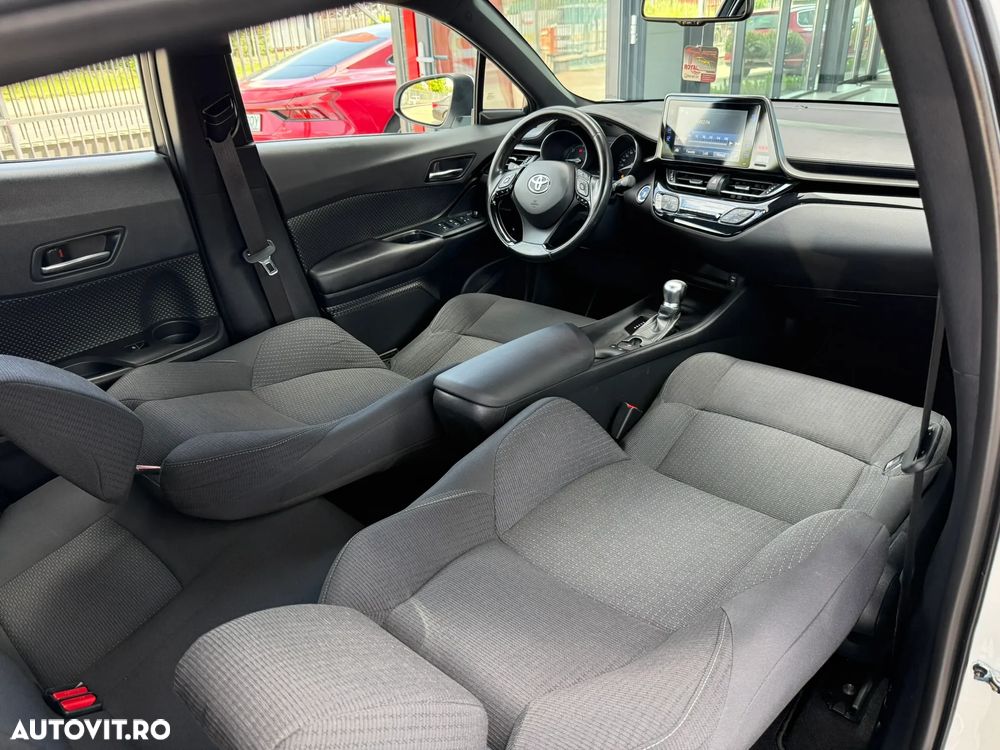 Toyota C-HR Flow - 8