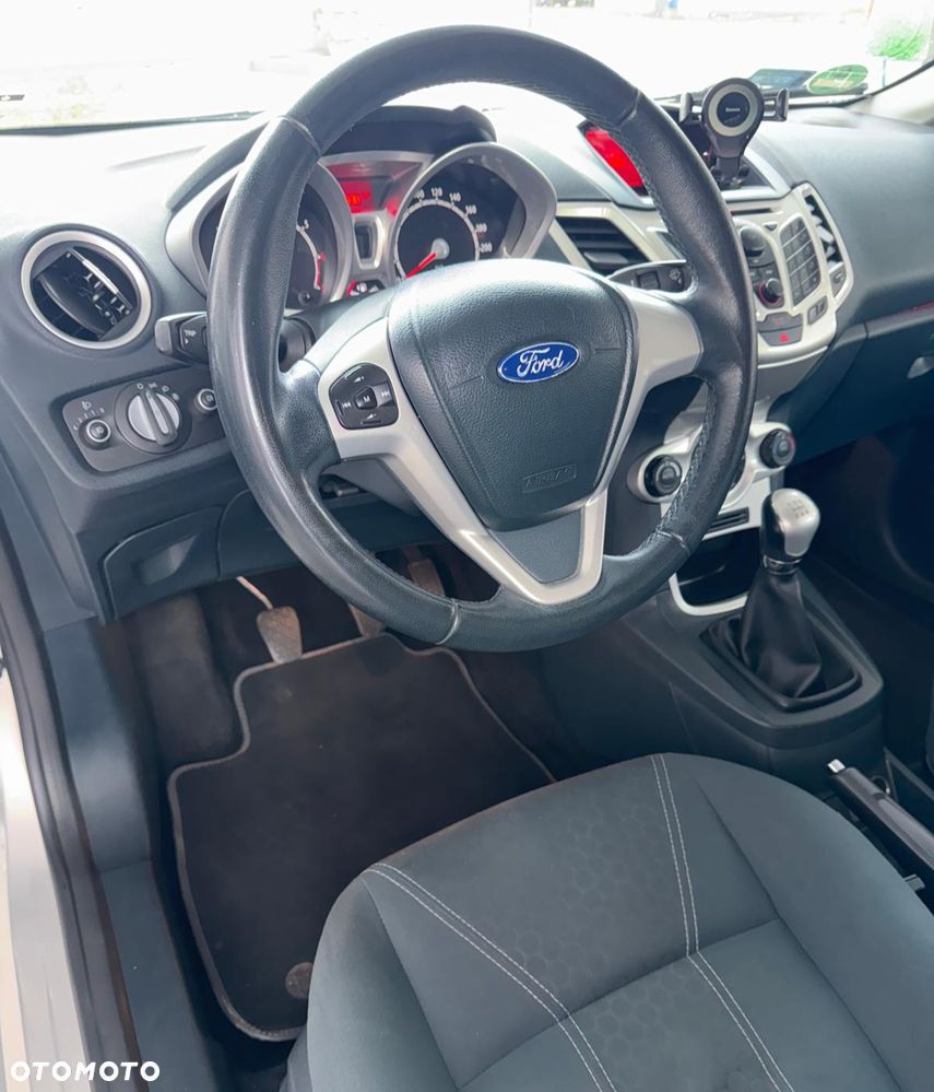Ford Fiesta 1.4 Titanium - 3
