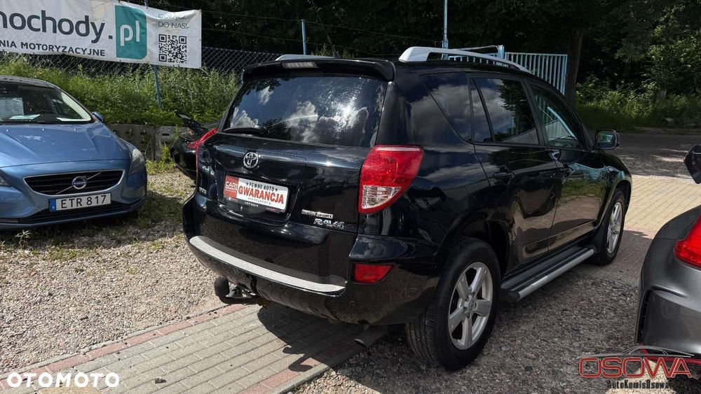 Toyota RAV4 - 9