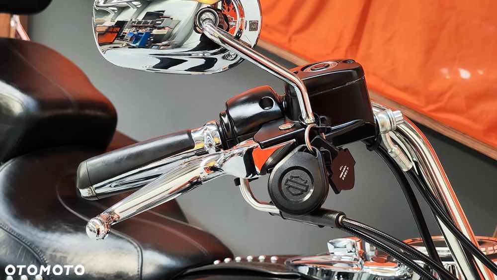 Harley-Davidson Softail Heritage Classic - 34