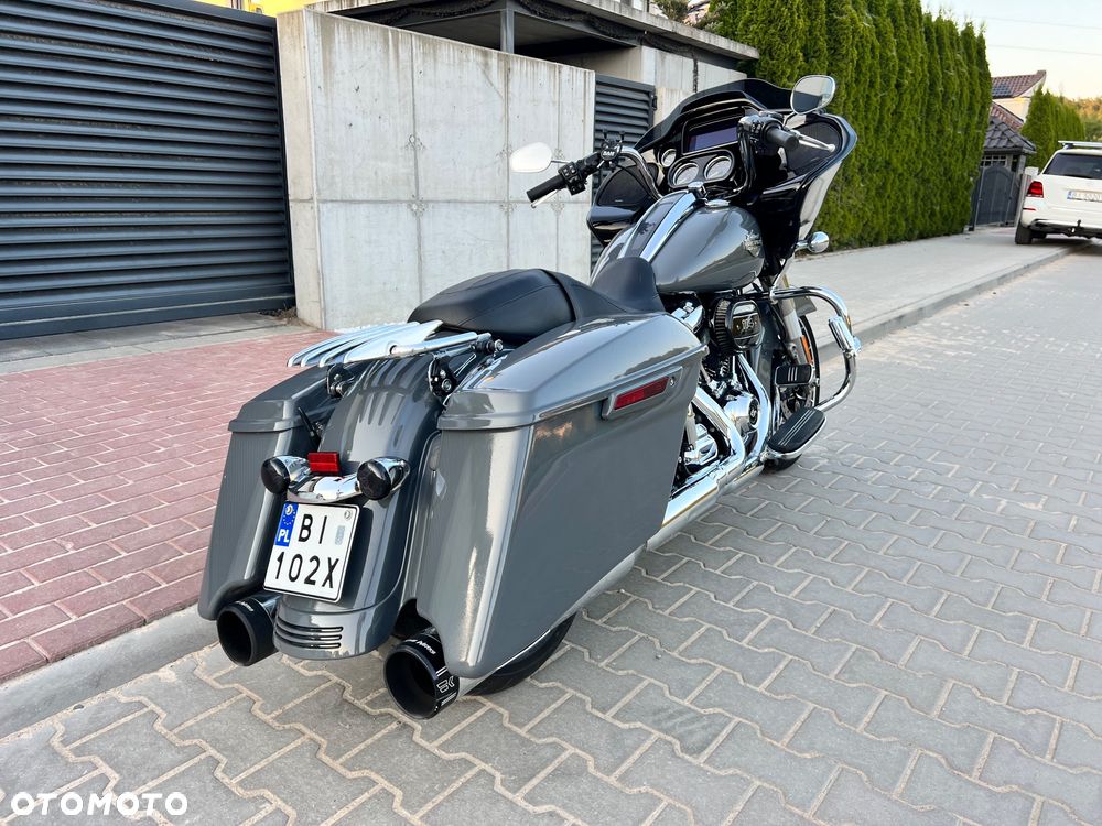 Harley-Davidson Touring Road Glide - 5