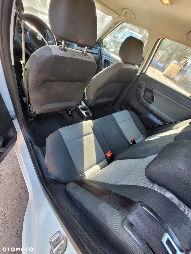 Skoda Fabia 1.6 TDI DPF Easy - 12