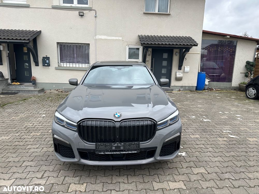BMW Seria 7 730d xDrive MHEV - 8
