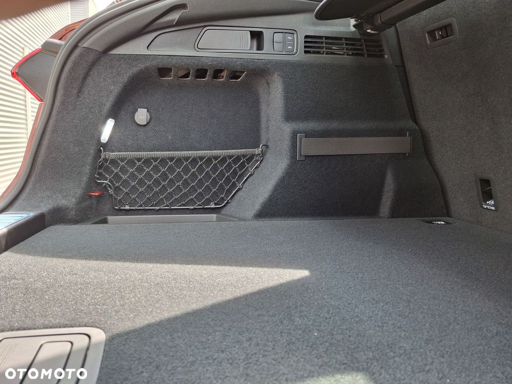 Audi Q5 Sportback - 10
