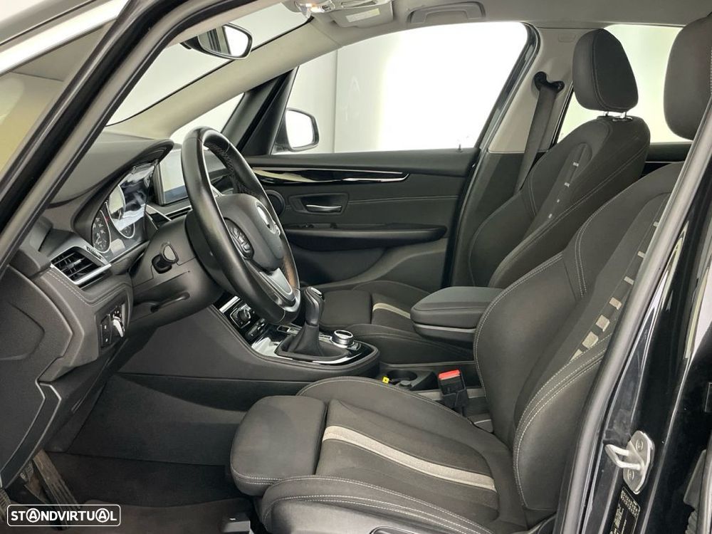 BMW 216 Active Tourer d Pack M - 11