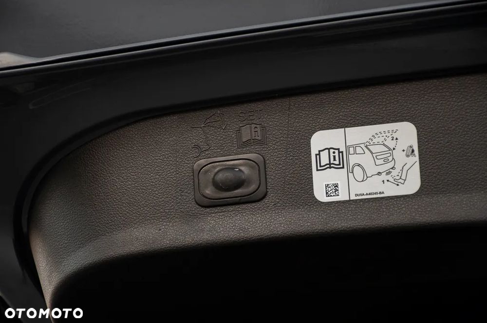 Ford Kuga 2.0 TDCi 4x4 ST-Line - 25