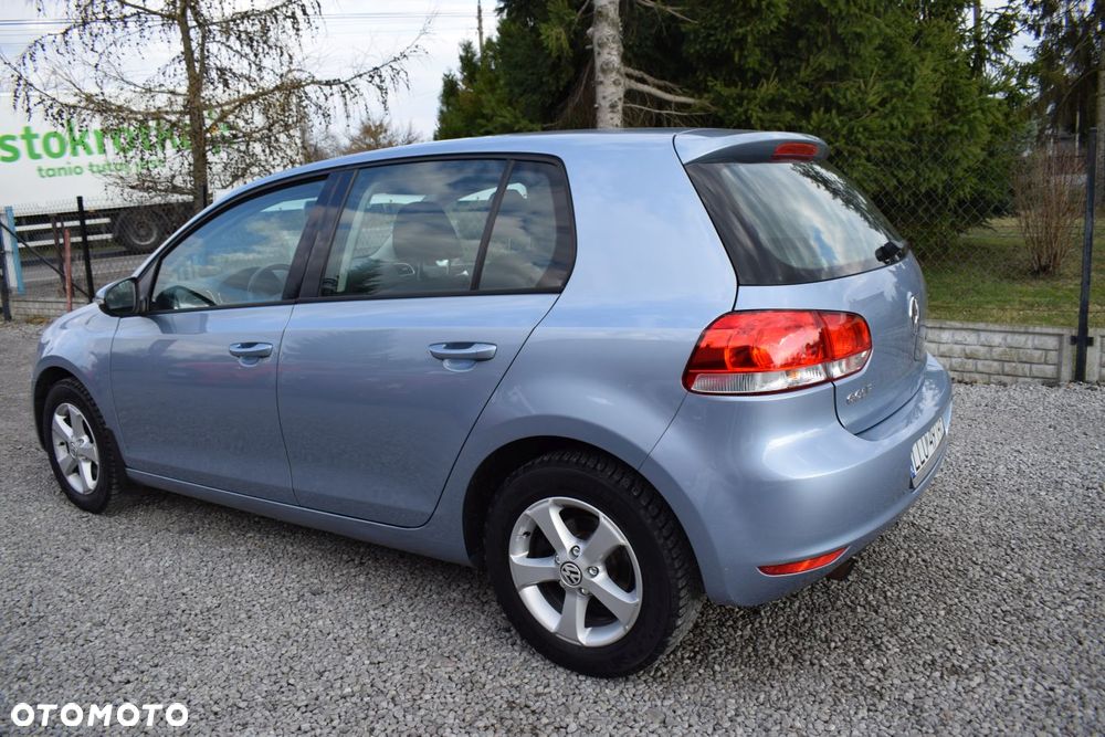 Volkswagen Golf - 2