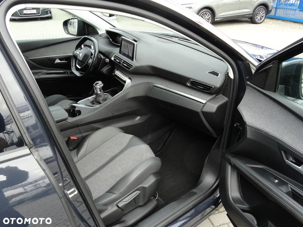 Peugeot 3008 1.5 BlueHDi Allure Pack S&S - 9