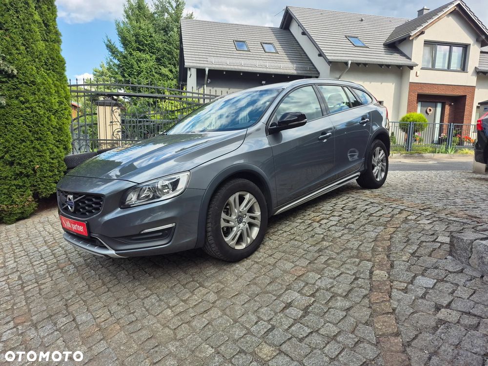 Volvo V60 Cross Country D3 Momentum - 10
