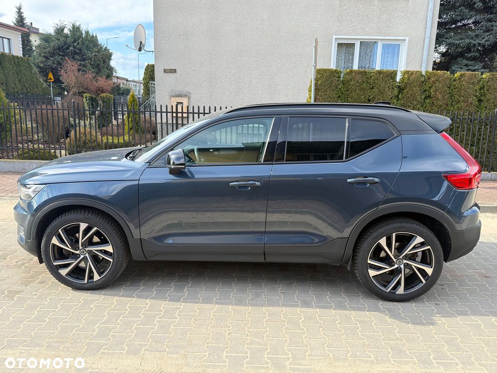 Volvo XC 40 B4 Ultra Black Edition - 5