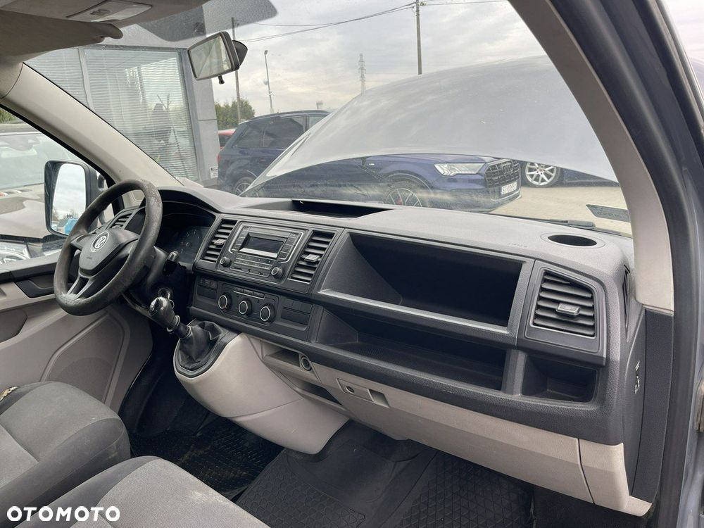 Volkswagen Transporter - 11