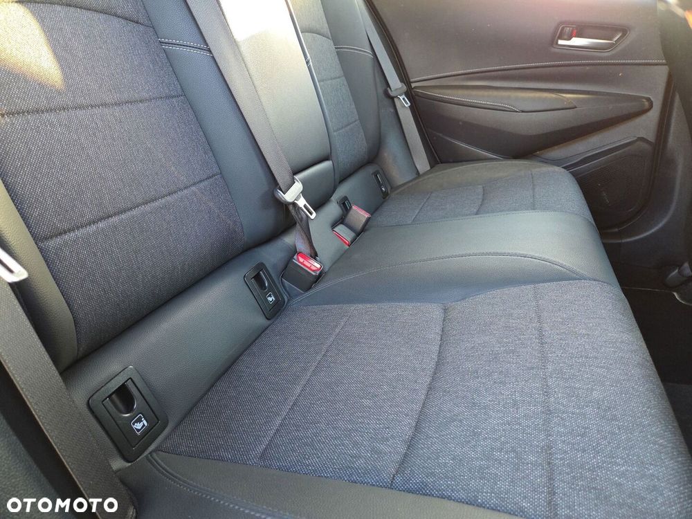 Toyota Corolla 1.8 Hybrid Style - 10