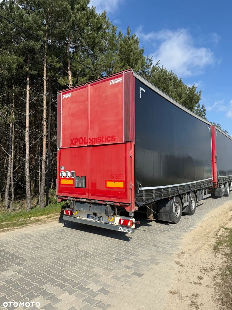 Mercedes-Benz Actros - 11