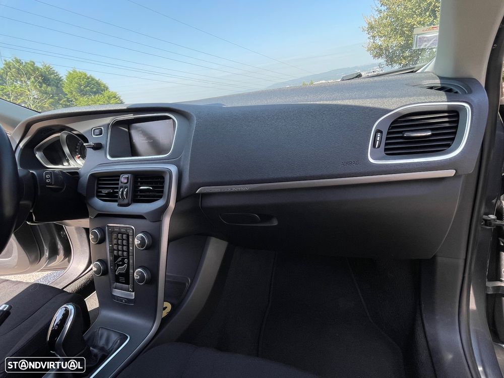 Volvo V40 Cross Country 1.6 D2 Kinetic Powershift - 20