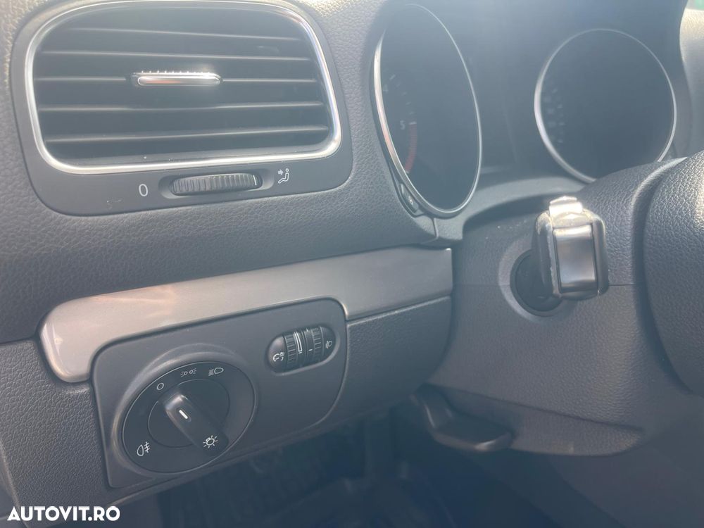 Volkswagen Golf 1.6 TDI DPF Trendline - 18