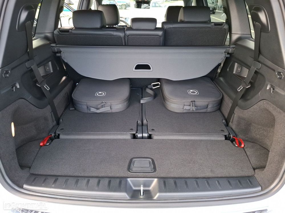 Mercedes-Benz EQB 250 Progressive - 28