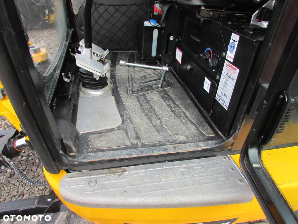 JCB 8029 CTS MINIKOPARKA ROK 2021 - 9