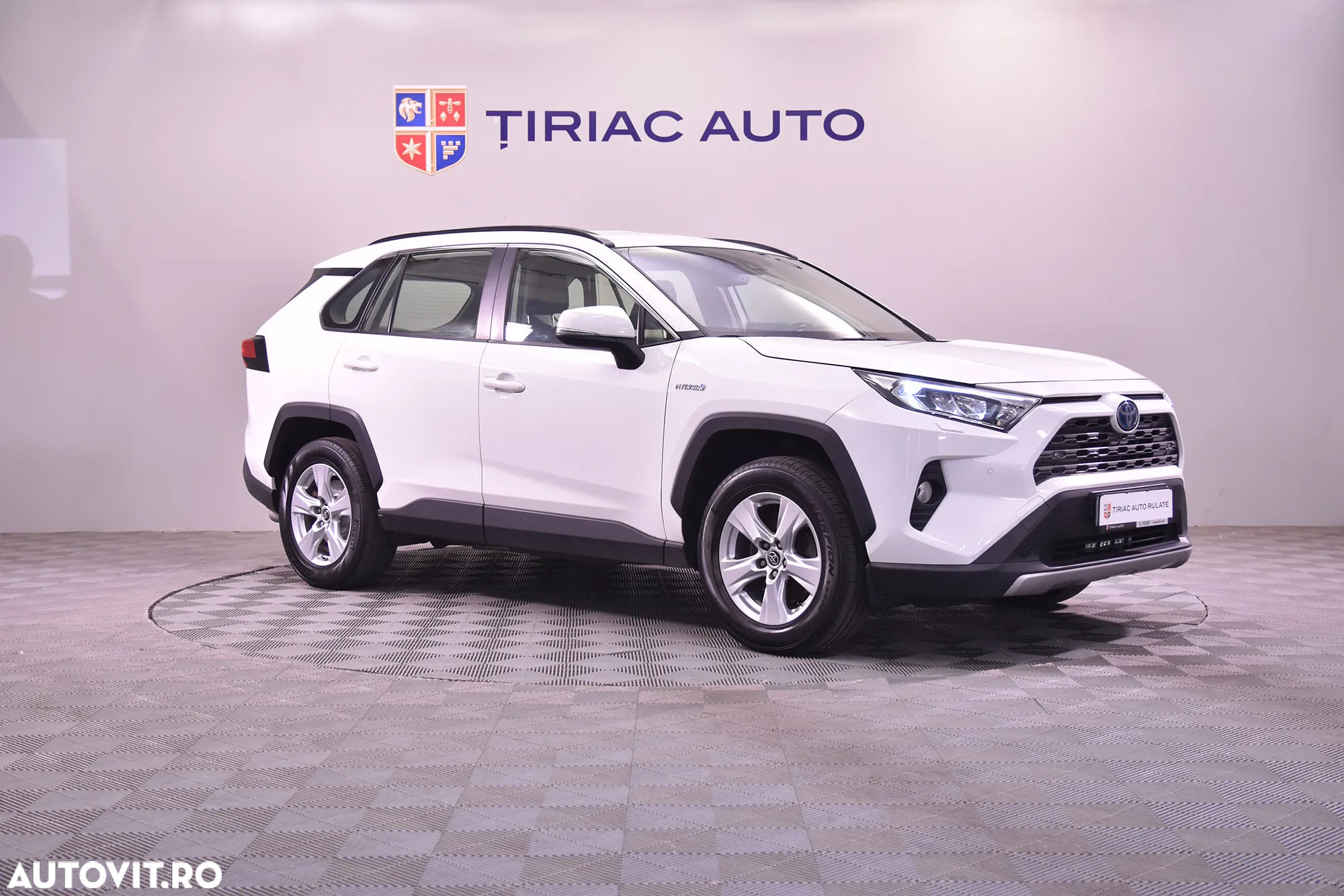 Toyota RAV4 - 7