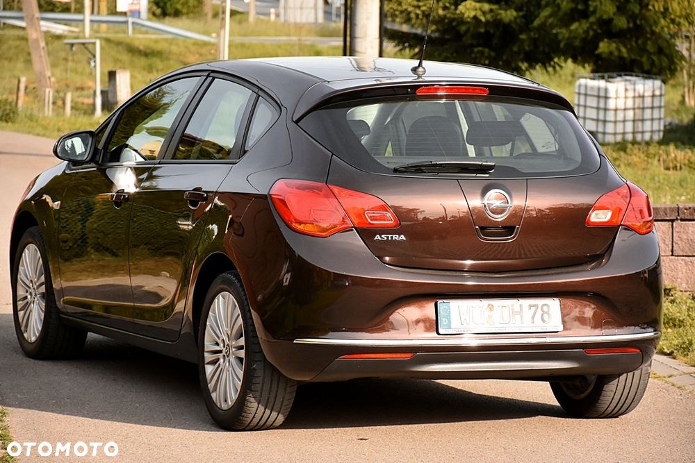 Opel Astra 1.6 Color Edition - 3