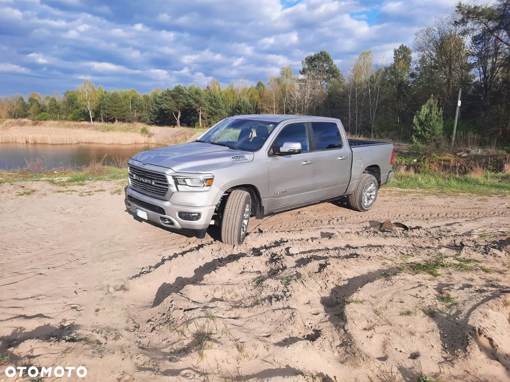 RAM 1500 Crew Cab Shortbed Laramie - 16