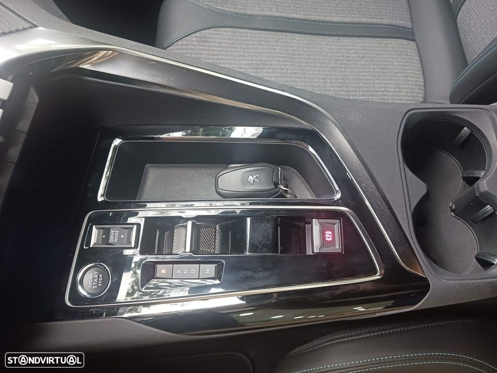 Peugeot 5008 1.5 BlueHDi Allure Pack EAT8 - 21