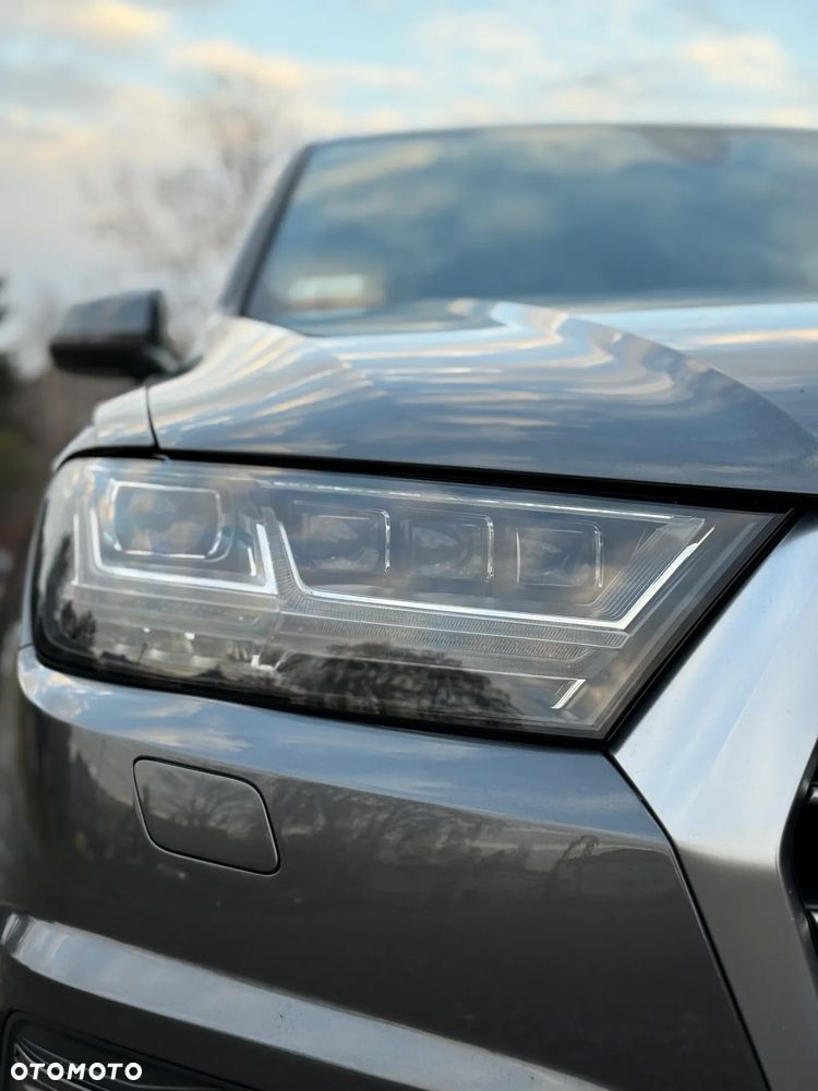 Audi Q7 - 3