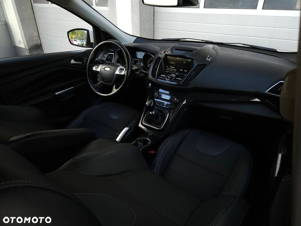 Ford Kuga 2.0 TDCi 4WD Titanium Plus - 33