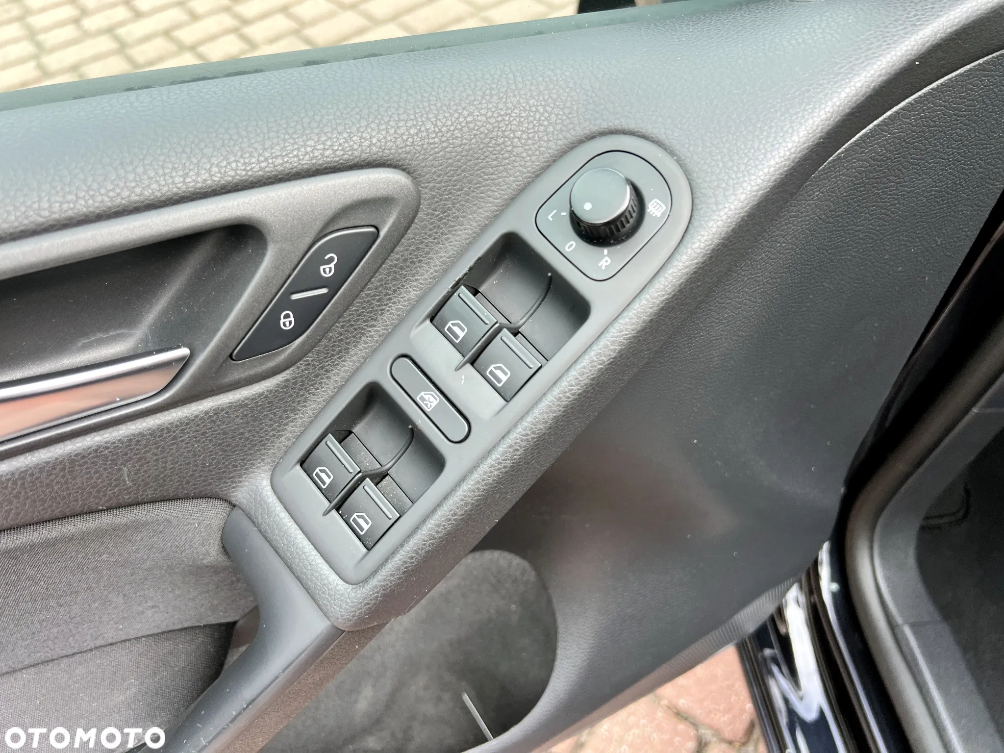 Volkswagen Golf VI 1.2 TSI Comfortline - 25