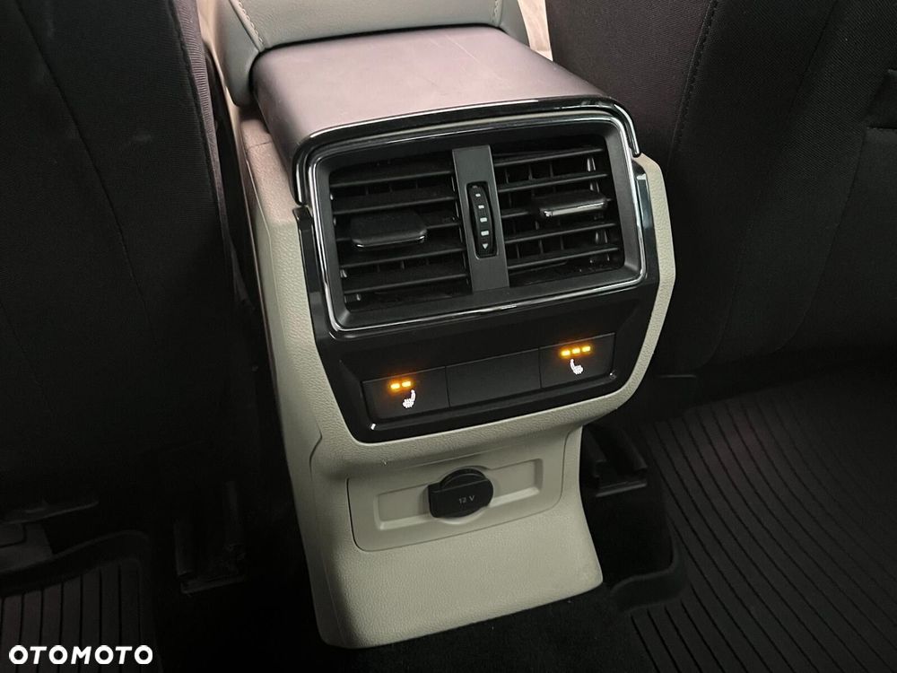 Skoda Karoq 2.0 TDI SCR 4x4 Style DSG - 35