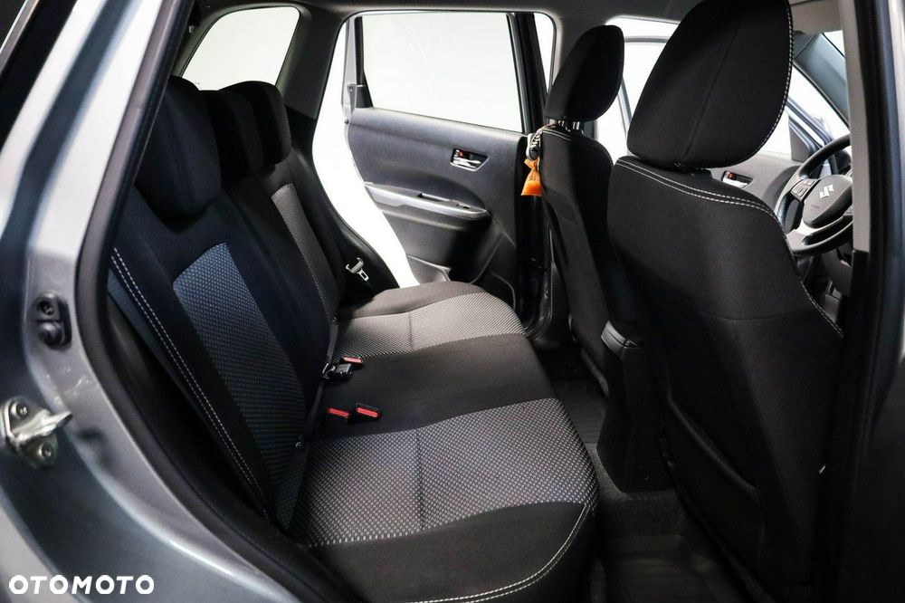 Suzuki Vitara - 25