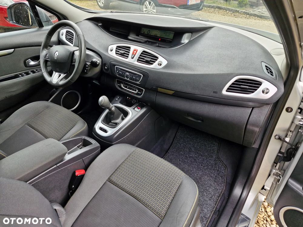 Renault Scenic 1.6 16V 110 Dynamique - 7