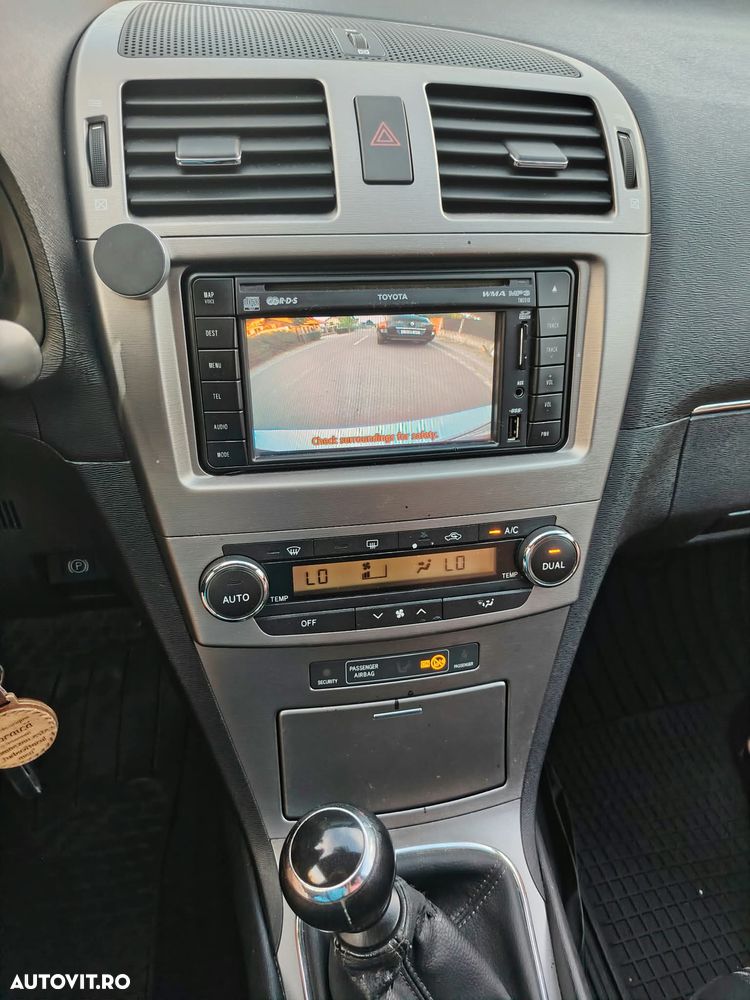 Toyota Avensis 2.0 D-4D Edition - 8