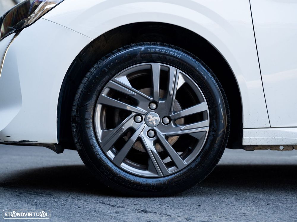 Peugeot 208 1.2 PureTech Active Pack - 8