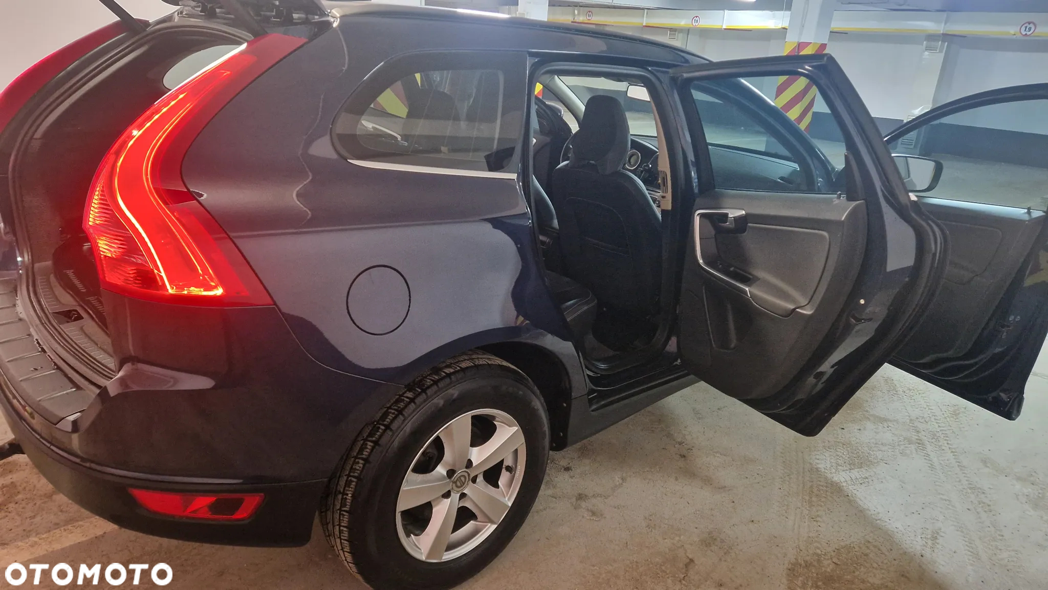 Volvo XC 60 D3 Momentum - 6