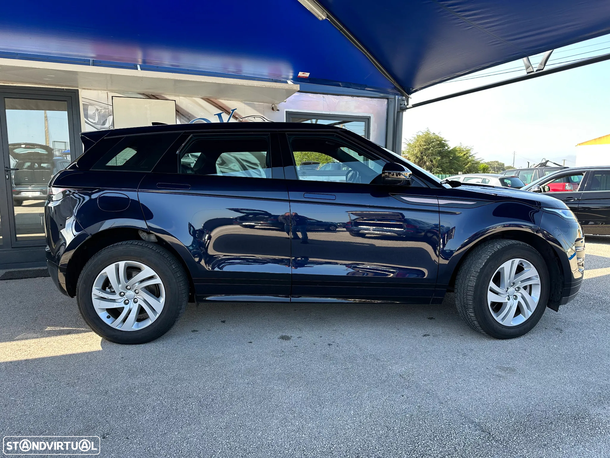 Land Rover Range Rover Evoque 1.5 P300e AWD R-Dynamic S Auto - 9