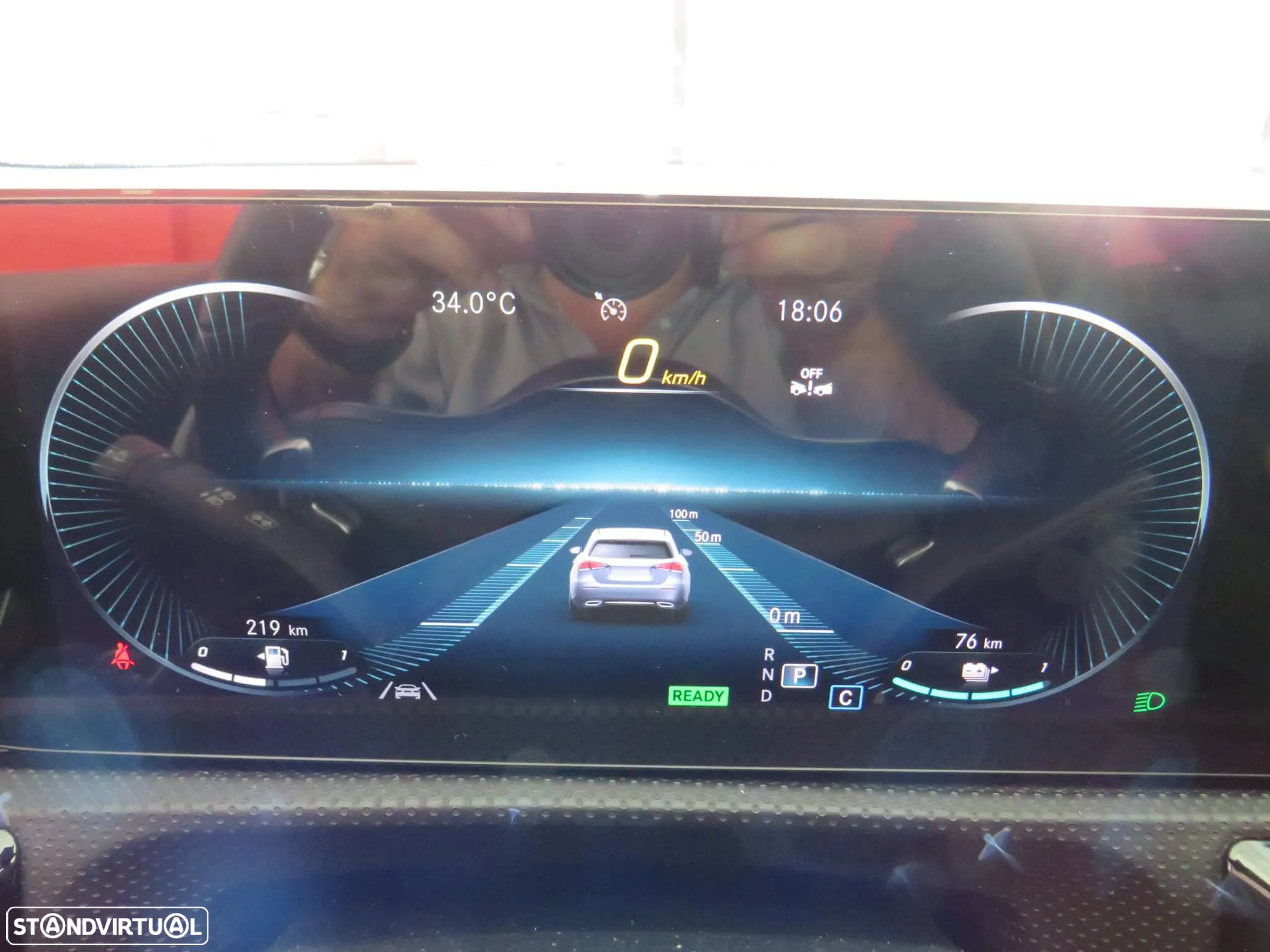 Mercedes-Benz A 250 Limousine e AMG Line - 18