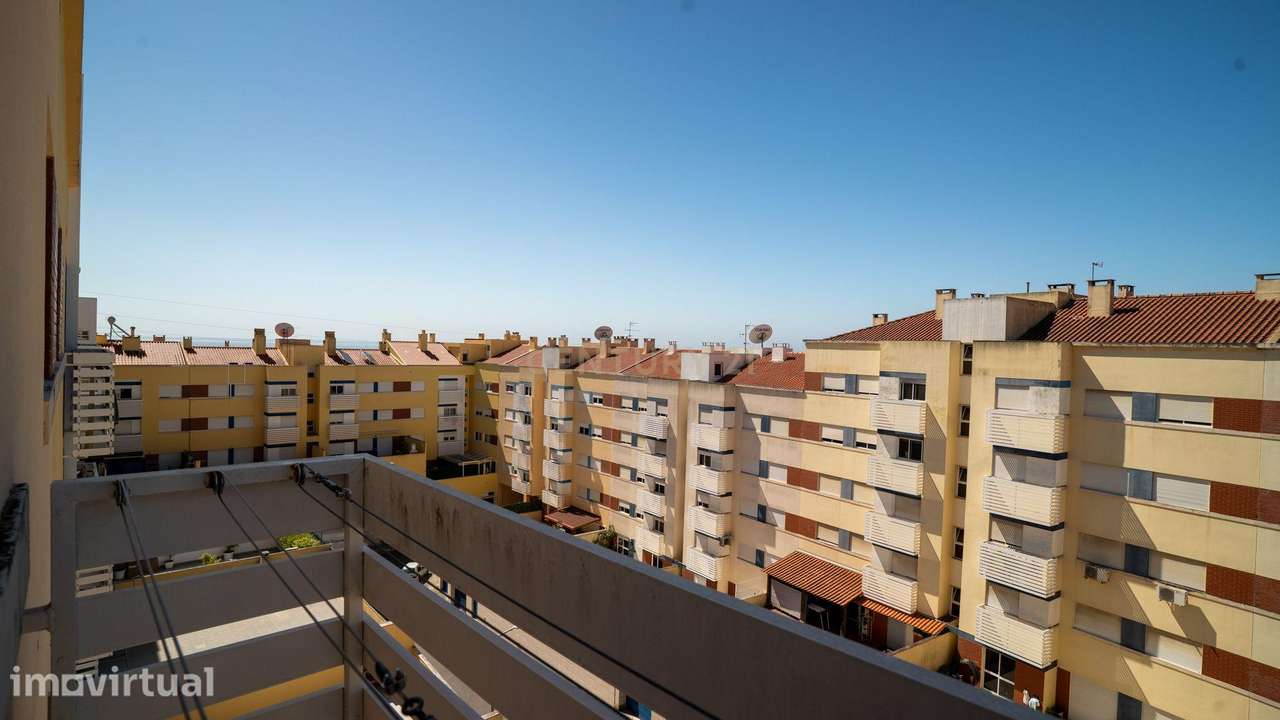 Apartamento mobilado de 3 assoalhadas na Quinta do Castelo – Santa Iri - Grande imagem: 2/21