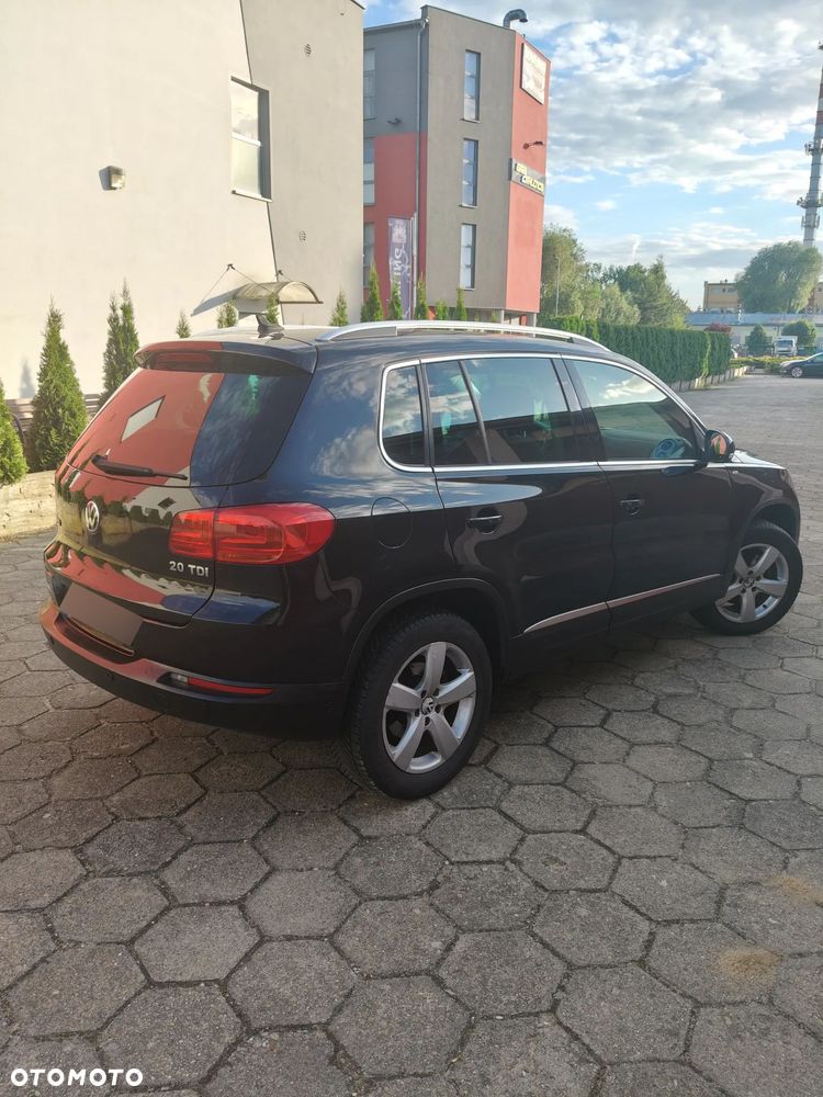 Volkswagen Tiguan 2.0 TDI DPF 4Motion BlueMotion Technology DSG Sport & Style - 12
