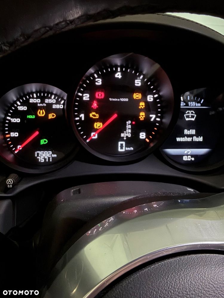 Porsche 718 Cayman GPF PDK - 12