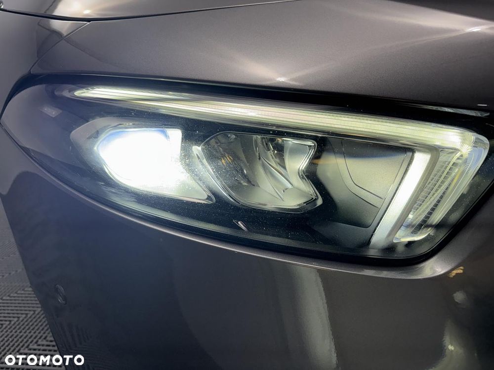 Mercedes-Benz Klasa A 180 AMG Line 7G-DCT - 25