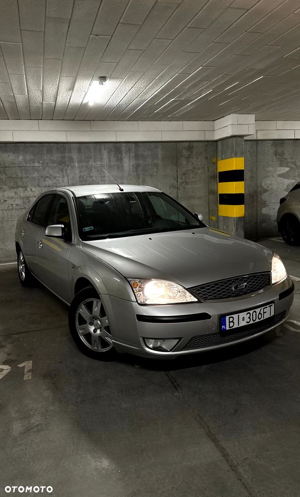 Ford Mondeo 1.8 SCi Ghia - 2
