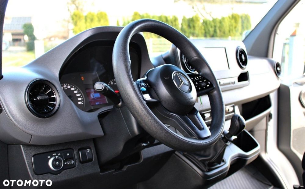 Mercedes-Benz Sprinter 516 CDI - 11