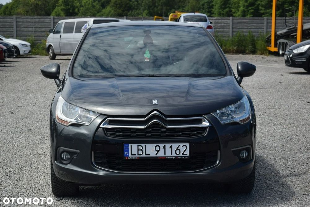 Citroën DS4 1.6 THP SoChic - 2