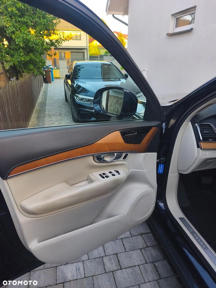 Volvo XC 90 - 18