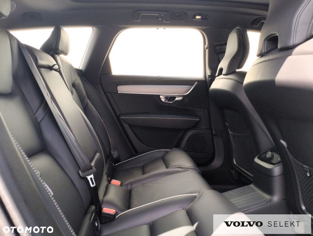Volvo V90 - 16